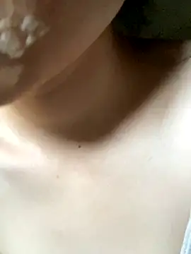 Bella sexy98 online show from 10/10/25, 12:31