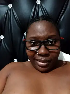 Darkchokola33 online show from 09/28/25, 06:13