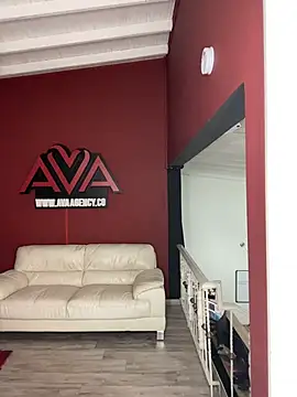 krisstenSantos online show from 10/28/25, 12:30