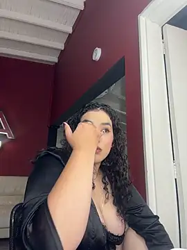 krisstenSantos online show from 02/05/26, 03:16