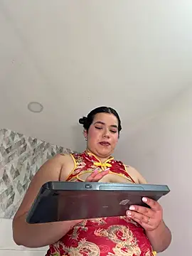 krisstenSantos online show from 05/06/26, 01:05