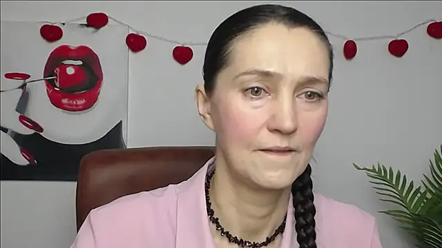 TayaFinch online show from 02/16/26, 01:07