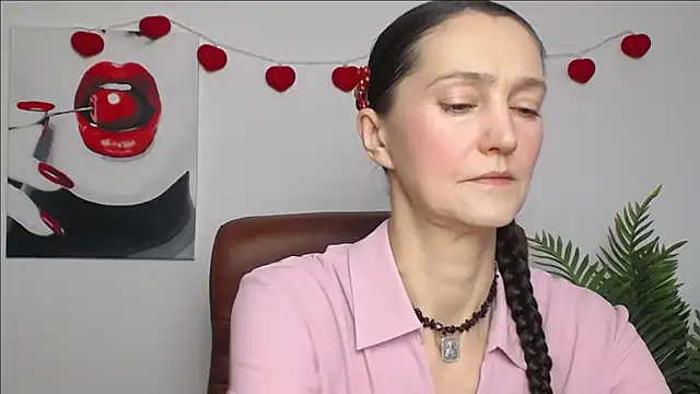 TayaFinch online show from 02/17/26, 01:07