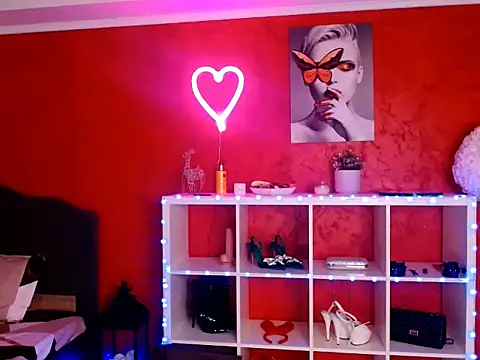 SuzanStacks online show from 09/25/25, 06:17