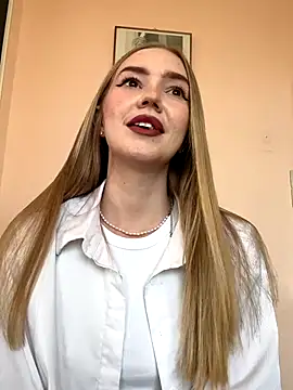 MilaMoone online show from 09/24/25, 11:35