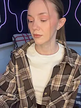 Snapshot of MilaMoone chatting on 02/04/26, 10:54 MilaMoone online show from 02/04/26, 10:54