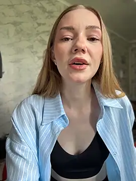 MilaMoone online show from 05/29/26, 12:14