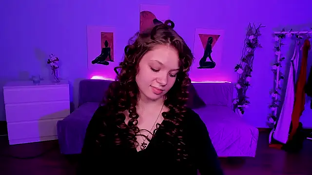 BetsyKiss online show from 04/28/26, 05:07