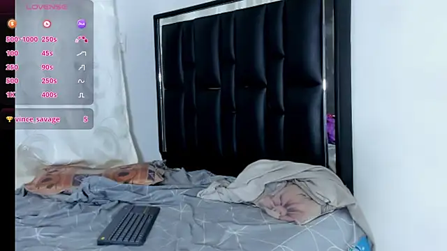 Snapshot of ArexBlakk chatting on 11/06/25, 04:41 ArexBlakk online show from 11/06/25, 04:41