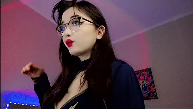 Dazzl1ngFire online show from 12/22/25, 04:42