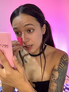 MiQeilaSweet online show from 03/12/26, 05:52