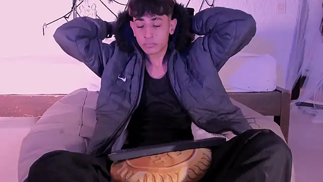 Snapshot of j_martony chatting on 10/20/25, 11:54 j martony online show from 10/20/25, 11:54