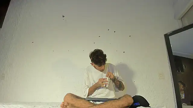 Snapshot of j_martony chatting on 11/10/25, 12:15 j martony online show from 11/10/25, 12:15