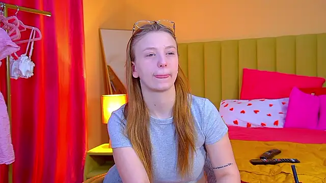 BeatriceBinoche online show from 03/10/26, 06:29