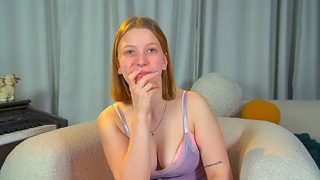 BeatriceBinoche online show from 03/15/26, 06:30