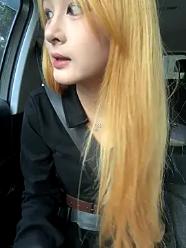 Snapshot of yuki_june chatting on 10/22/25, 08:47 yuki june online show from 10/22/25, 08:47