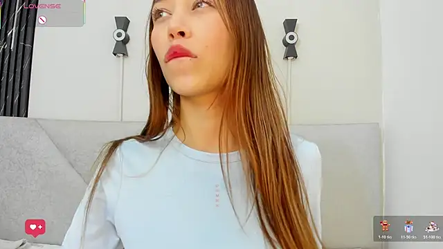 Snapshot of Naomi_Rousse chatting on 12/03/25, 12:36 Naomi Rousse online show from 12/03/25, 12:36