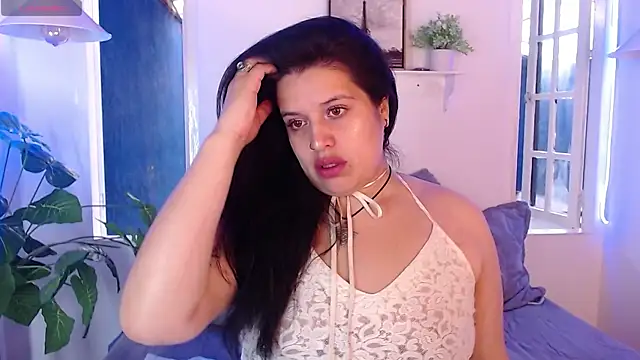 Andrea secret  online show from 12/22/25, 12:46