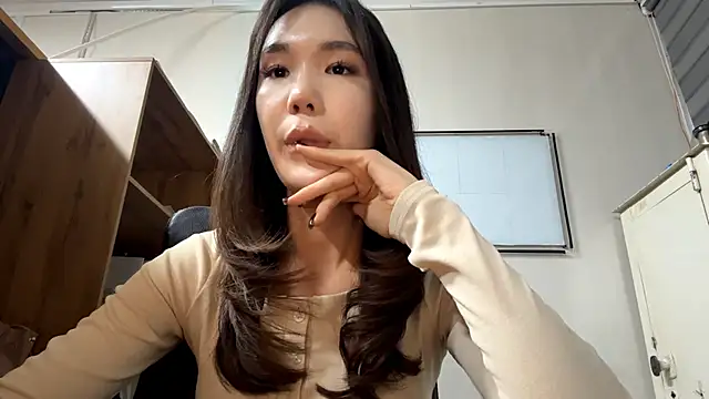 Snapshot of marry_dreams chatting on 10/06/25, 02:14 marry dreams online show from 10/06/25, 02:14