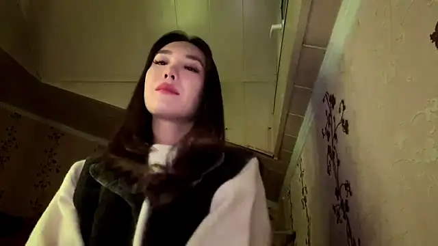 Snapshot of marry_dreams chatting on 11/21/25, 04:49 marry dreams online show from 11/21/25, 04:49