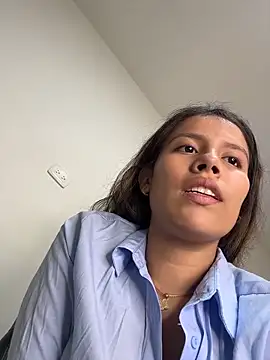 EMILIIA RICHTER   online show from 04/11/26, 07:51