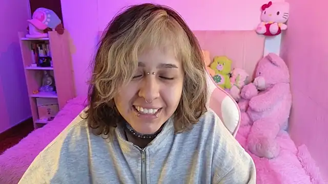 NekoWaifu online show from 03/23/26, 01:48