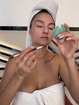 MiaKane99 online show from 04/07/26, 11:54