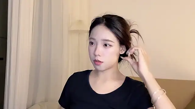 Meng 777 online show from 10/16/25, 11:55