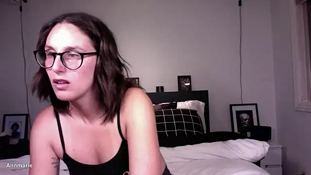 annmarieferrara online show from 04/22/26, 02:47