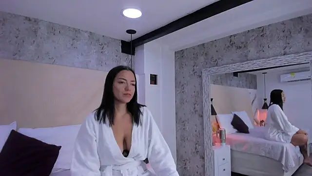 Megan-8 online show from 11/14/25, 04:11