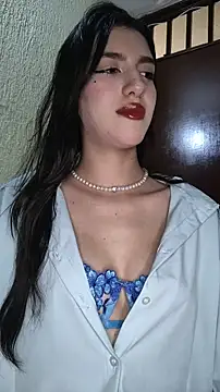 Emily-hottson online show from 12/23/25, 05:05