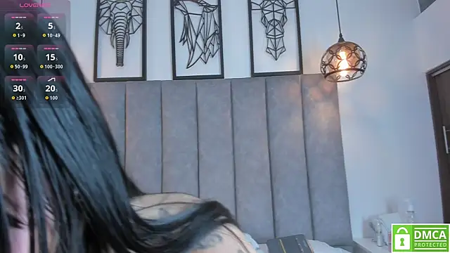 Scarlet  Jones  online show from 02/10/26, 10:36