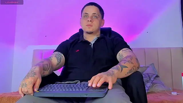 denis munera online show from 09/19/25, 10:49