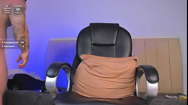 denis munera online show from 04/12/26, 01:16