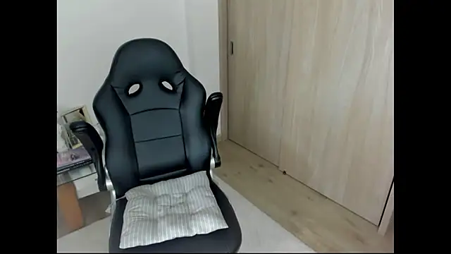 Biscuit oliva online show from 09/26/25, 04:27