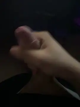 Snapshot of jstntz chatting on 10/28/25, 09:06 jstntz online show from 10/28/25, 09:06