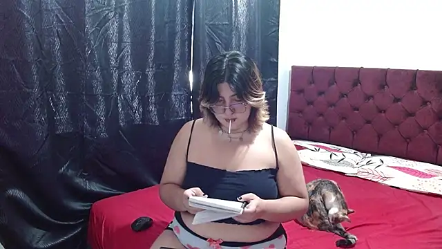 Roxy f w online show from 09/18/25, 01:35