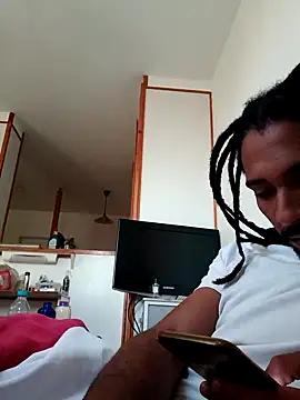 Snapshot of Mikaaa97 chatting on 09/18/25, 05:53 Mikaaa97 online show from 09/18/25, 05:53