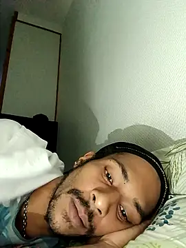 Snapshot of Mikaaa97 chatting on 10/07/25, 03:58 Mikaaa97 online show from 10/07/25, 03:58