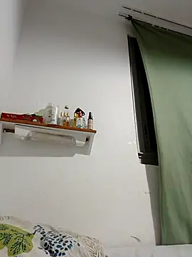 Snapshot of Mikaaa97 chatting on 10/24/25, 06:15 Mikaaa97 online show from 10/24/25, 06:15