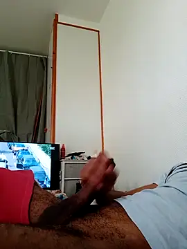 Snapshot of Mikaaa97 chatting on 10/25/25, 08:00 Mikaaa97 online show from 10/25/25, 08:00