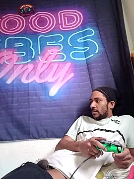 Mikaaa97 online show from 02/01/26, 03:32