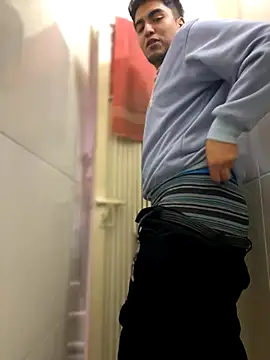 Snapshot of tomy_hot20 chatting on 09/17/25, 09:16 tomy hot20 online show from 09/17/25, 09:16