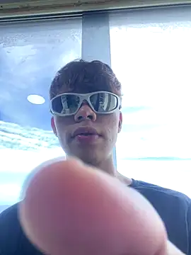 Snapshot of Zacktorres_ chatting on 12/01/25, 06:02 Zacktorres online show from 12/01/25, 06:02