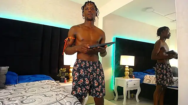 SkylerBigxxx online show from 04/14/26, 04:18