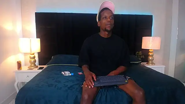 Snapshot of SkylerBigxxx chatting on 06/28/26, 03:56 SkylerBigxxx online show from 06/28/26, 03:56