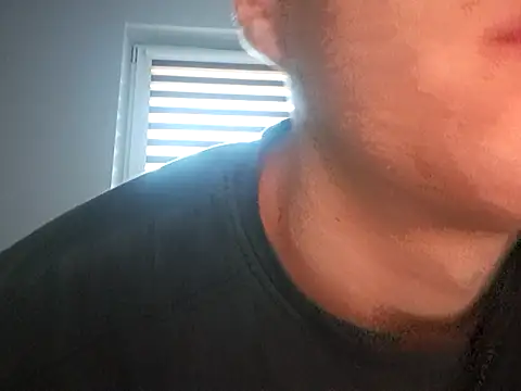 blaizen2000 online show from 10/04/25, 03:54
