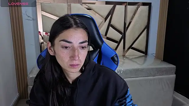 Maily a  online show from 02/13/26, 03:13