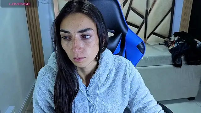 Maily a  online show from 02/17/26, 02:41