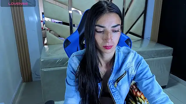 Maily a  online show from 02/22/26, 03:07